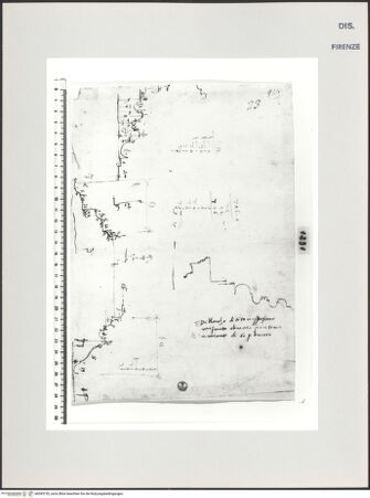Vorderseite von Centro Studi Antonio Sangallo il Giovane, Montefiascone [https://www.deutsche-digitale-bibliothek.de/content/lizenzen/rv-ez/] Rom, Details des Titusbogens - , bh595735_recto. Foto.
