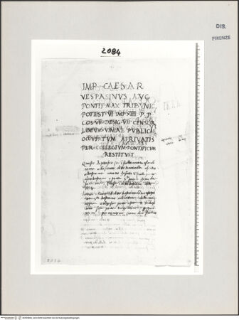 Vorderseite von Centro Studi Antonio Sangallo il Giovane, Montefiascone [https://www.deutsche-digitale-bibliothek.de/content/lizenzen/rv-ez/] Inschrift eines 'cippus' von der Porta Pinciana - , bh595866_recto. Foto.
