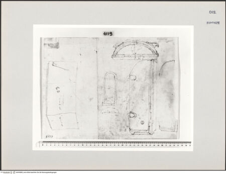 Vorderseite von Centro Studi Antonio Sangallo il Giovane, Montefiascone [https://www.deutsche-digitale-bibliothek.de/content/lizenzen/rv-ez/] Studie für einen Sargdeckel - , bh595885_recto. Foto.