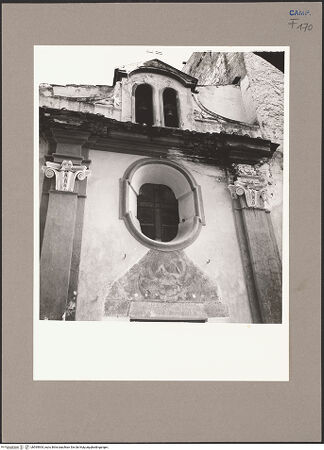 Vorderseite von Hutzel, Max [https://www.deutsche-digitale-bibliothek.de/content/lizenzen/rv-ez/] San Salvatore Piccolo - Fassade, Detail, bh595904_recto. Foto: Hutzel, Max.