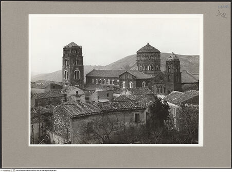 Vorderseite von Hutzel, Max [https://www.deutsche-digitale-bibliothek.de/content/lizenzen/rv-ez/] Duomo - Gesamtansicht von Südosten, bh595949_recto. Foto: Hutzel, Max.