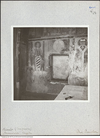 Vorderseite von unbekannt [https://www.deutsche-digitale-bibliothek.de/content/lizenzen/rv-fz/] Szenen aus dem Leben Christi, Marias und des heiligen NikolausDekoration der Westwand - Unteres Register: Die heiligen Georg und Nikolaus, bh601341_recto. Foto: Paeseler, Wilhelm.