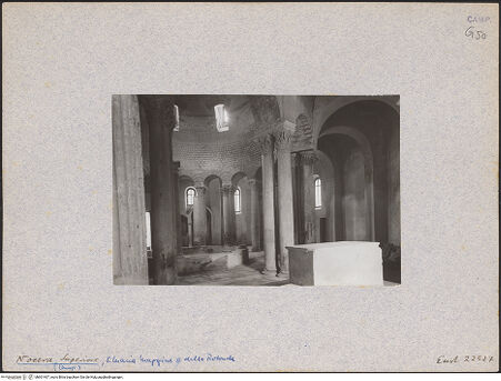 Vorderseite von ENIT [https://www.deutsche-digitale-bibliothek.de/content/lizenzen/rv-ez/] Santa Maria Maggiore - Innenansicht, bh601467_recto. Foto.