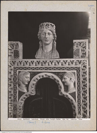 Vorderseite von Alinari [https://www.deutsche-digitale-bibliothek.de/content/lizenzen/rv-ez/] Evangelienkanzel - Eingangsbogen zur Treppe mit den Portraits der Sigelgaita und des Nicola Rufolo, bh601653_recto. Foto.