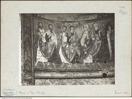 Vorderseite von Istituto Luce [https://www.deutsche-digitale-bibliothek.de/content/lizenzen/rv-fz/] Thronende Madonna mit Engel und den ApostelErzengel Michael, von Aposteln umgeben - Apostel links, bh601709_recto. Foto.