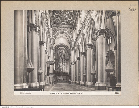 Vorderseite von Edizione inalterabile [https://www.deutsche-digitale-bibliothek.de/content/lizenzen/rv-ez/] San Domenico Maggiore - Ansicht nach dem Hauptaltar, bh602589_recto. Foto.