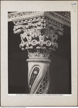 Vorderseite von Alinari [https://www.deutsche-digitale-bibliothek.de/content/lizenzen/rv-ez/] EvangelienkanzelSäulen und Tragfiguren - Detail: Eckkapitell, bh602592_recto. Foto.