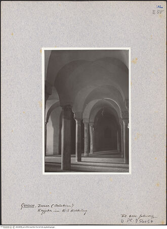 Vorderseite von Bibliotheca Hertziana [https://www.deutsche-digitale-bibliothek.de/content/lizenzen/rv-fz/] Cattedrale - Innenansicht Richtung Süden, bh604088_recto. Foto: Schwarz, Heinrich Mathias.