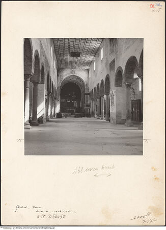 Vorderseite von Bibliotheca Hertziana [https://www.deutsche-digitale-bibliothek.de/content/lizenzen/rv-fz/] Cattedrale - Blick in Richtung Presbyterium, bh604094_recto. Foto: Schwarz, Heinrich Mathias.