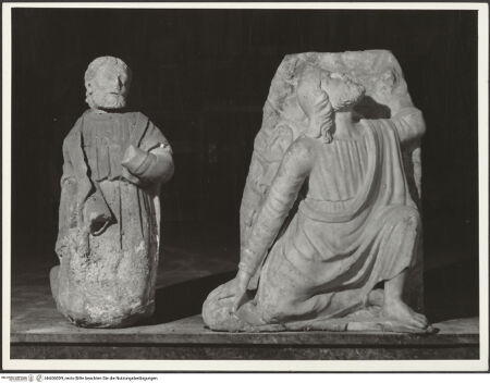 Vorderseite von Soprintendenza alle Gallerie della Sicilia - Palermo [https://www.deutsche-digitale-bibliothek.de/content/lizenzen/rv-ez/] Figurengruppe der Verklärung Christi - Detail: Der Apostel Petrus, der Apostel Jakobus der Ältere, bh606009_recto. Foto.