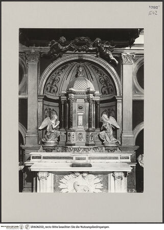 Vorderseite von ICCD [https://www.deutsche-digitale-bibliothek.de/content/lizenzen/rv-ez/] Sakramentsaltar - Gesamtansicht, bh606203_recto. Foto.