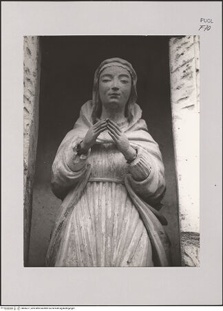 Vorderseite von Guido, Giovanni, Lecce [https://www.deutsche-digitale-bibliothek.de/content/lizenzen/rv-ez/] Die Heilige Maria in Anbetung des toten Christus  - Detail: Maria, Kopf und Oberkörper, bh606377_recto. Foto.