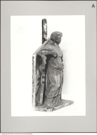 Vorderseite von Soprintendenza ai Beni Artistici e Storici di Modena [https://www.deutsche-digitale-bibliothek.de/content/lizenzen/rv-ez/] Heilige Katharina - Dreiviertelansicht von links, bh606439_recto. Foto.