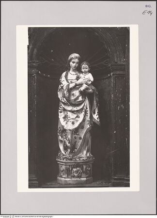 Vorderseite von Sopr. Gallerie Sicilia PA [https://www.deutsche-digitale-bibliothek.de/content/lizenzen/rv-ez/] Madonnenstatue - Gesamtansicht, bh606672_recto. Foto.