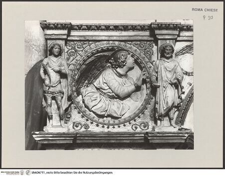 Vorderseite von ICCD [https://www.deutsche-digitale-bibliothek.de/content/lizenzen/rv-ez/] Altar der Cappella Salviati - Detail: Medaillon mit Verkündigungsengel, bh606711_recto. Foto.