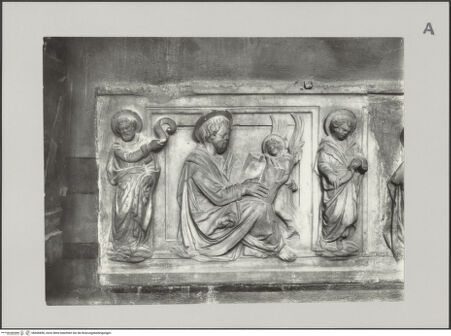 Vorderseite von Sopr. Gall. Firenze [https://www.deutsche-digitale-bibliothek.de/content/lizenzen/rv-ez/] Predella mit Evangelisten und ProphetenEvangelistenfiguren - Matthäus zwischen zwei Propheten, bh606856_recto. Foto.