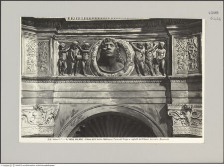 Vorderseite von Alinari [https://www.deutsche-digitale-bibliothek.de/content/lizenzen/rv-ez/] Santa Maria presso San SatiroSakristei - Erdgeschoss, Detail: Architrav und Fries mit Büsten und Putten, bh606872_recto. Foto.