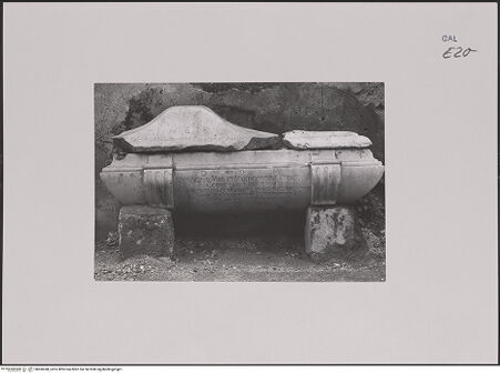 Vorderseite von unbekannt [https://www.deutsche-digitale-bibliothek.de/content/lizenzen/rv-fz/] Sarkophag - , bh606948_recto. Foto.