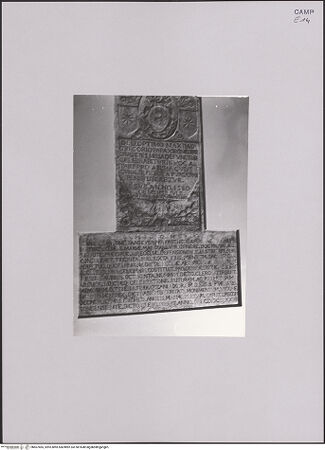 Vorderseite von Bibliotheca Hertziana [https://www.deutsche-digitale-bibliothek.de/content/lizenzen/rv-ez/] Zwei Grabinschriften - , bh607465_recto. Foto.