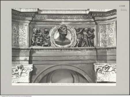 Vorderseite von Alinari [https://www.deutsche-digitale-bibliothek.de/content/lizenzen/rv-ez/] Puttenszenen und acht umkränzte Tondi mit figürlichen Büsten - Detail, bh607544_recto. Foto.