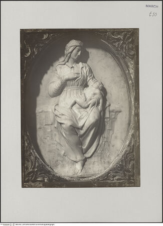Vorderseite von Min. Educazione Naz. R. Gabinetto Fotografico [https://www.deutsche-digitale-bibliothek.de/content/lizenzen/rv-ez/] Madonna - Gesamtansicht, bh607681_recto. Foto.