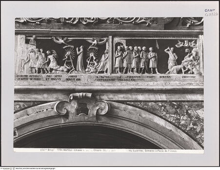 Vorderseite von Alinari [https://www.deutsche-digitale-bibliothek.de/content/lizenzen/rv-ez/] Szenen aus dem Leben der heiligen Katharina von Alexandrien - Szene 10: die Folterräder der Katharina werden von Engeln zerstört; Szene 11: Katharina wird enthauptet (vor 1943), bh607833_recto. Foto.