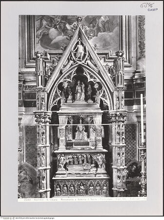 Vorderseite von Alinari [https://www.deutsche-digitale-bibliothek.de/content/lizenzen/rv-ez/] Grabmal des Königs Robert I. - Sarkophag, Totenkammer, Statue des Königs Robert und Anbetung der Madonna, bh607839_recto. Foto.