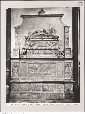 Vorderseite von Alinari [https://www.deutsche-digitale-bibliothek.de/content/lizenzen/rv-ez/] Grabmal des Alfonso Rota (gest. 1565) - Gesamtansicht, bh607904_recto. Foto.