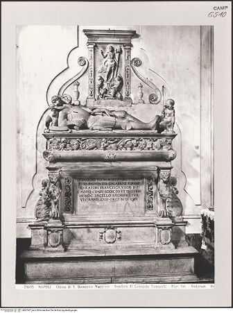 Vorderseite von Alinari [https://www.deutsche-digitale-bibliothek.de/content/lizenzen/rv-ez/] Grabmal des Leonardo Tomacelli (gest. 1529) - Gesamtansicht, bh607907_recto. Foto.