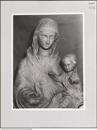 Vorderseite von Sopr. Gall. Napoli [https://www.deutsche-digitale-bibliothek.de/content/lizenzen/rv-ez/] Madonna - Detail, bh607909_recto. Foto.