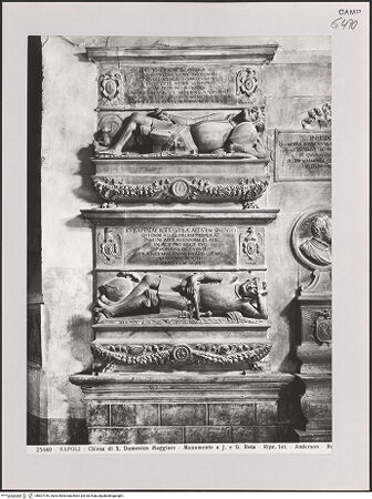 Vorderseite von Alinari [https://www.deutsche-digitale-bibliothek.de/content/lizenzen/rv-ez/] Grabmal für Giovan Francesco Rota (gest. 1527) und Giovan Battista Rota (gest. 1512) - Gesamtansicht, bh607916_recto. Foto.