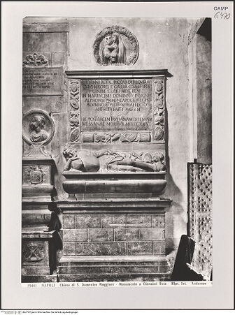 Vorderseite von Alinari [https://www.deutsche-digitale-bibliothek.de/content/lizenzen/rv-ez/] Grabmal des Giovanni Rota (gest. 1426) - Gesamtansicht, bh607939_recto. Foto.