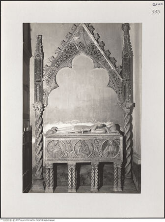 Vorderseite von unbekannt [https://www.deutsche-digitale-bibliothek.de/content/lizenzen/rv-ez/] Grabmal des Ludovico Artus (gest. 1370) - , bh607944_recto. Foto.