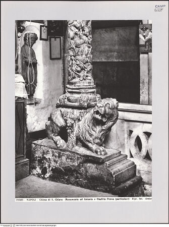 Vorderseite von Alinari [https://www.deutsche-digitale-bibliothek.de/content/lizenzen/rv-ez/] Grabmal für Antonio (und Onofrio) PennaChristus und Verkündigung - Detail: rechter Löwe, bh607996_recto. Foto.