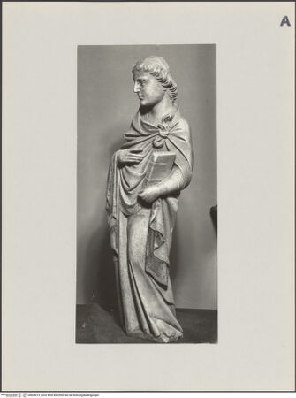 Vorderseite von Grassi [https://www.deutsche-digitale-bibliothek.de/content/lizenzen/rv-ez/] Johannes der Evangelist - Gesamtansicht von rechts, bh608019_recto. Foto.