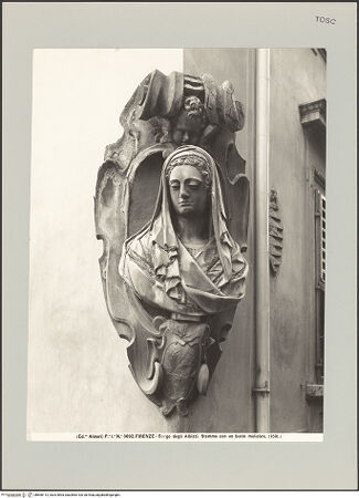 Vorderseite von Alinari [https://www.deutsche-digitale-bibliothek.de/content/lizenzen/rv-ez/] Wappenkartusche mit Marienbüste - Gesamtansicht, bh608113_recto. Foto.