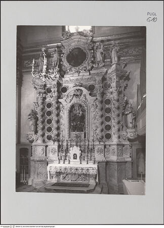 Vorderseite von Guido, Giovanni, Lecce [https://www.deutsche-digitale-bibliothek.de/content/lizenzen/rv-ez/] Rosenkranzaltar - Gesamtansicht, bh608142_recto. Foto.