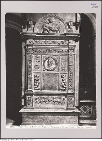 Vorderseite von Alinari [https://www.deutsche-digitale-bibliothek.de/content/lizenzen/rv-ez/] Grabmal des Galeazzo III Pandone (gest. 1514) - Gesamtansicht, bh608498_recto. Foto.