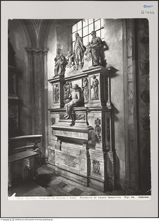 Vorderseite von Alinari [https://www.deutsche-digitale-bibliothek.de/content/lizenzen/rv-ez/] Grabmal des Ascanio Sanseverino - Gesamtansicht, bh608552_recto. Foto.