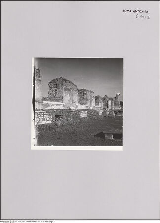 Vorderseite von Bibliotheca Hertziana [https://www.deutsche-digitale-bibliothek.de/content/lizenzen/rv-fz/] Domus Flavia - Mauerwerk in der Nähe der Casina Farnese, bh610090_recto. Foto: Zander, Giuseppe?.