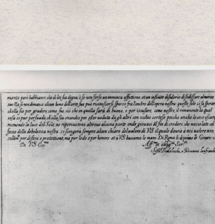 Rückseite von  [http://creativecommons.org/publicdomain/mark/1.0/] seg. 4 - , bh001437. Foto.