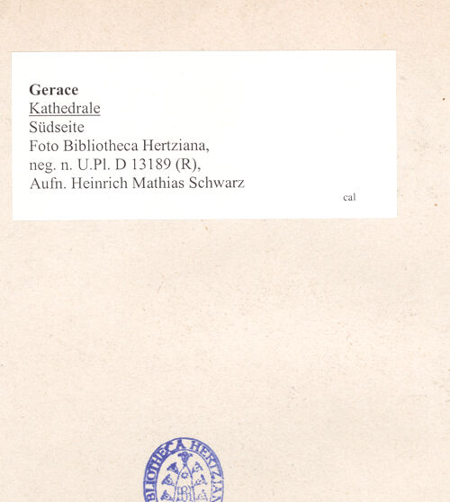 Rückseite von Bibliotheca Hertziana [https://www.deutsche-digitale-bibliothek.de/content/lizenzen/rv-fz/] CattedraleSüdseite und Südquerhausarm - Detail: Portal und Wand von Südosten, bh033219_recto. Foto: Schwarz, Heinrich Mathias.