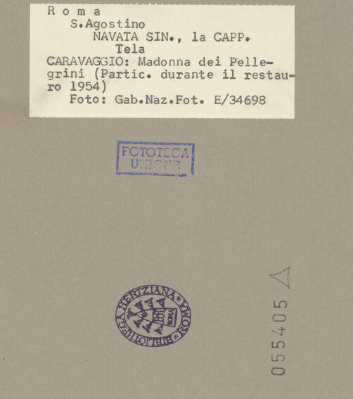 Rückseite von ICCD [https://www.deutsche-digitale-bibliothek.de/content/lizenzen/rv-ez/] Madonna dei Pellegrini, detta 'Madonna di Loreto' - Detail: Fläche zwischen Händen des Pilgers und Christuskind (während der Restaurierung), bh055405_recto. Foto.