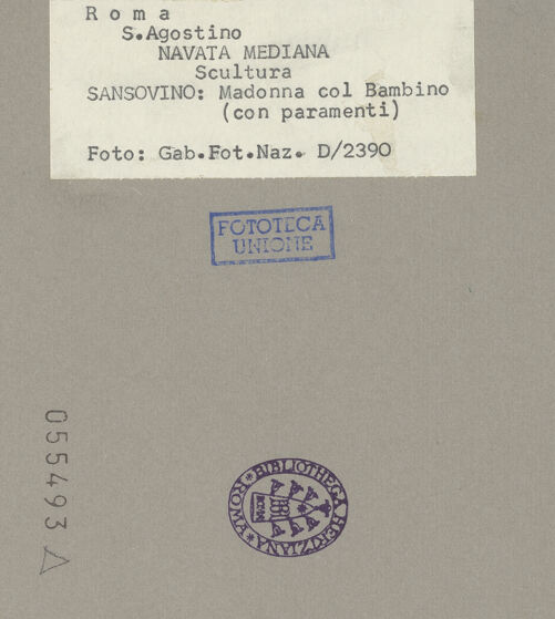 Rückseite von ICCD [https://www.deutsche-digitale-bibliothek.de/content/lizenzen/rv-ez/] Madonna del Parto - Gesamtansicht mit Devotionalien geschmückter Nische, bh055493_recto. Foto.