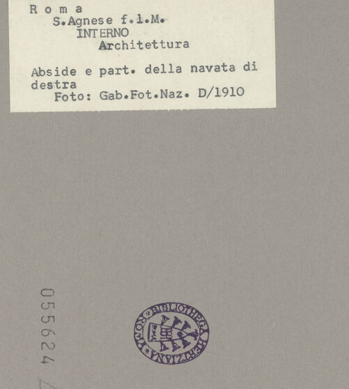 Rückseite von ICCD [https://www.deutsche-digitale-bibliothek.de/content/lizenzen/rv-ez/] Sant'Agnese fuori le MuraInnenraumMittelschiff - Hauptschiff gegen den Chor mit den letzten Arkaden der Langhauswand, bh055624_recto. Foto.