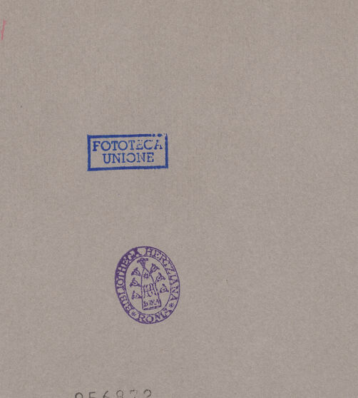 Rückseite von Alinari [https://www.deutsche-digitale-bibliothek.de/content/lizenzen/rv-fz/] Palazzo della CancelleriaSüdfassade - Piano Nobile, östliches Risalit, Detail: Fenster mit Balkon, bh056872_recto. Foto.