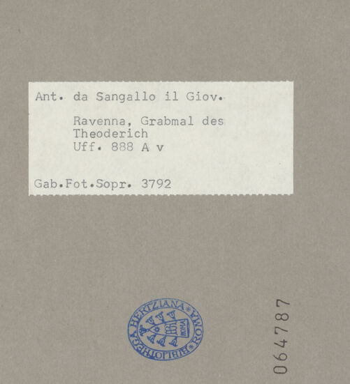 Rückseite von Sopr BAS Fi [https://www.deutsche-digitale-bibliothek.de/content/lizenzen/rv-ez/] Mausoleo di Teodorico (Mausoleum des Theoderich) - Details - Verso des Blattes, bh064787_recto. Foto.