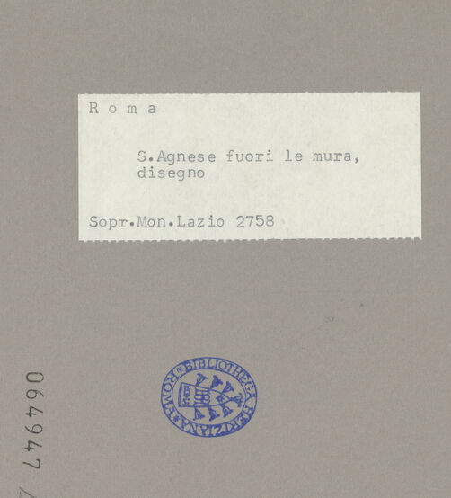 Rückseite von Sopr.Mon.Lazio [https://www.deutsche-digitale-bibliothek.de/content/lizenzen/rv-ez/] Ziborium und Apsis von Sant'Agnese während Restaurierungsarbeiten - , bh064947_recto. Foto.