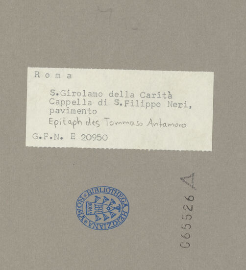 Rückseite von ICCD [https://www.deutsche-digitale-bibliothek.de/content/lizenzen/rv-ez/] San Girolamo della CaritàCappella Antamoro - Fußboden: Epitaph des Marmorinkrustation, Opus sectile, bh065526_recto. Foto.