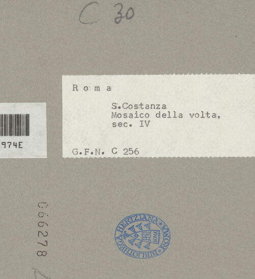 Rückseite von ICCD [https://www.deutsche-digitale-bibliothek.de/content/lizenzen/rv-ez/] Mosaik mit Pflanzen, Vögeln und weiteren Motiven - Gesamtaufnahme, bh066278_recto. Foto.